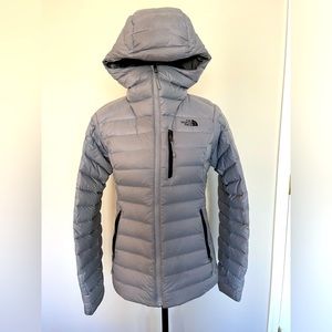 The North Face Puffer Jacket with hood, size XS, extra small